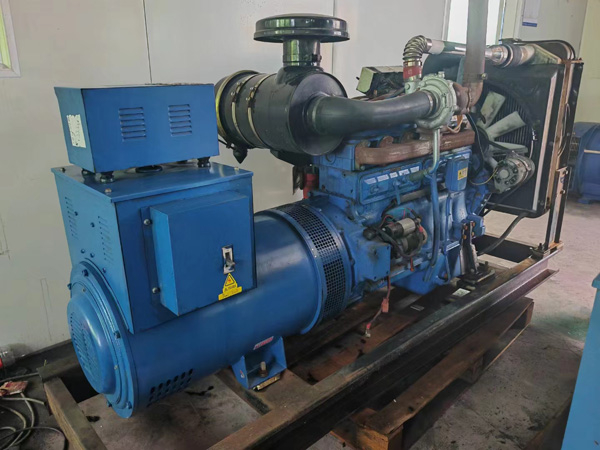 任城100kW柴油发电机组使用多级机油有哪些优缺点？